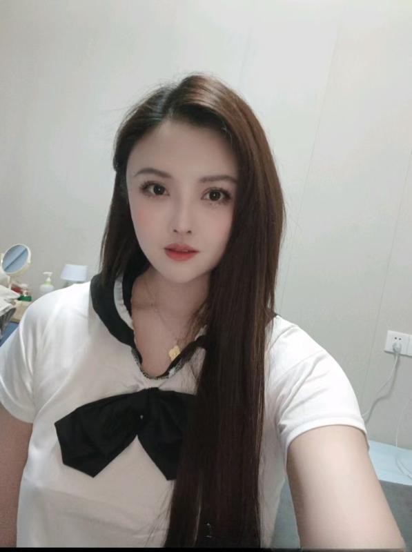 宝安性感李一桐