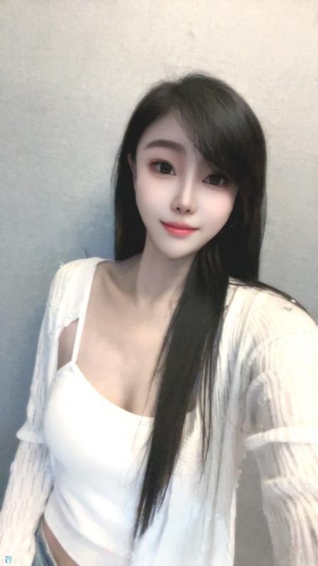 肤白颜值七七