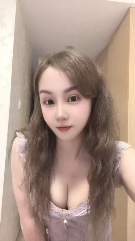 服务系风骚雪媚娘