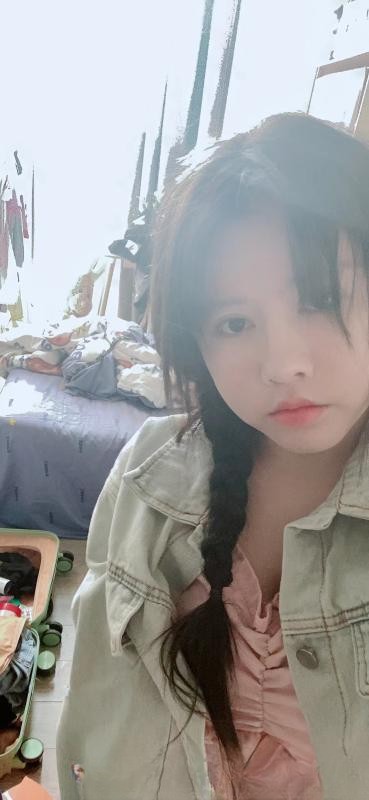 天河萝莉妹小伊