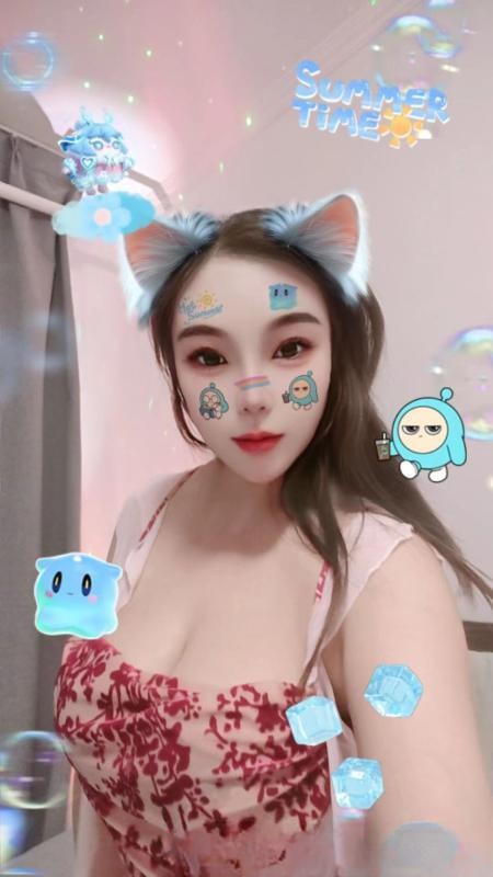 西城镜前战神爆乳西西
