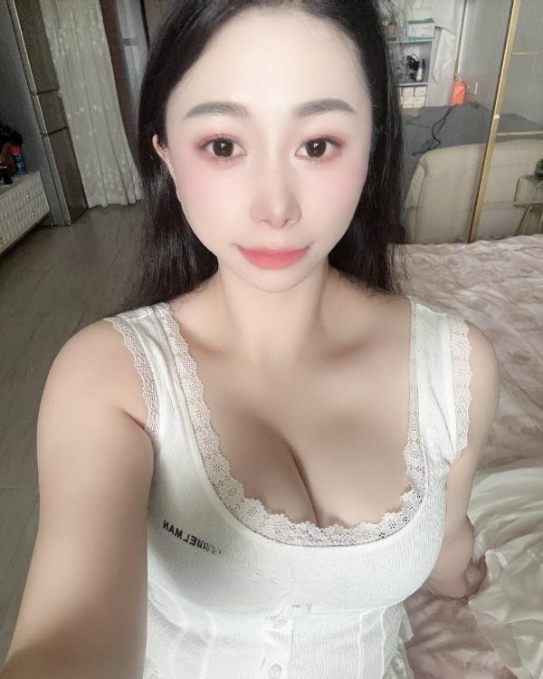 青岛高挑巨乳妹妹