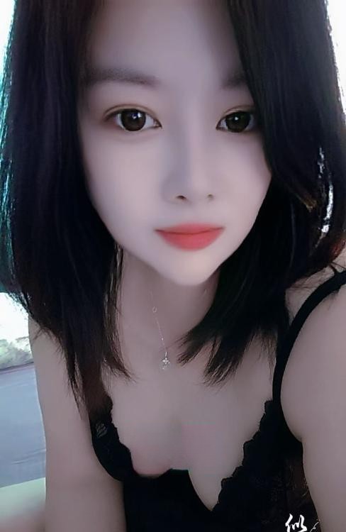 上海性感爆乳好身材妹妹