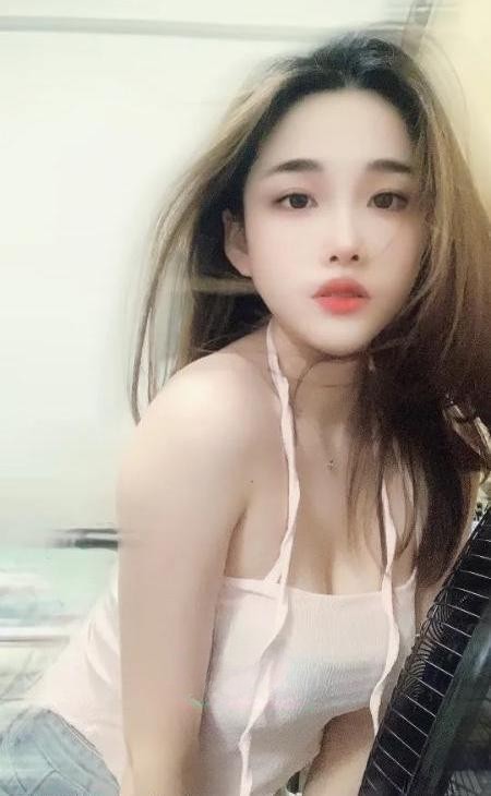 风骚御姐娇躯灵动十分诱人