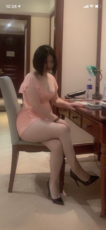 长宁巨臀三通熟女