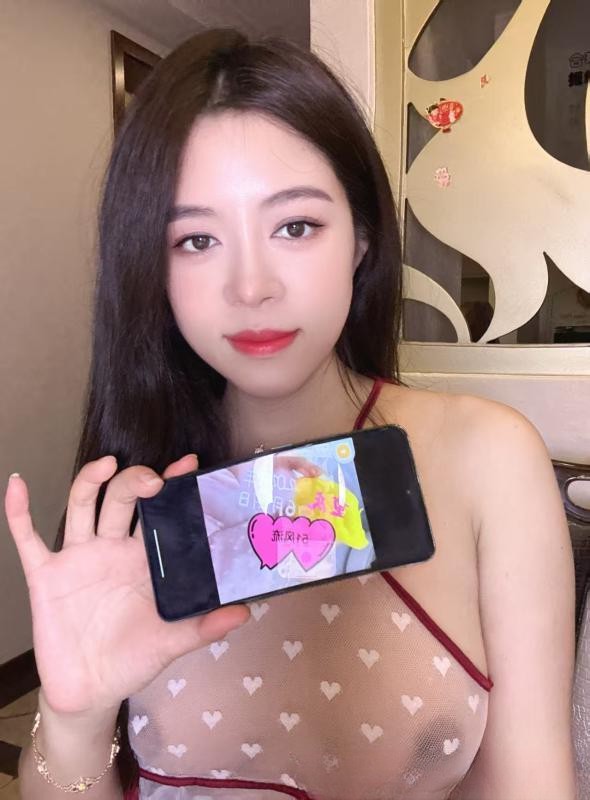 火炉倒立深喉骚婊子