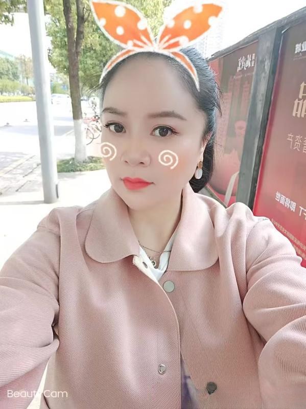 梅溪湖大胸倩倩少妇
