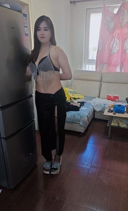 风情万种情趣小妹