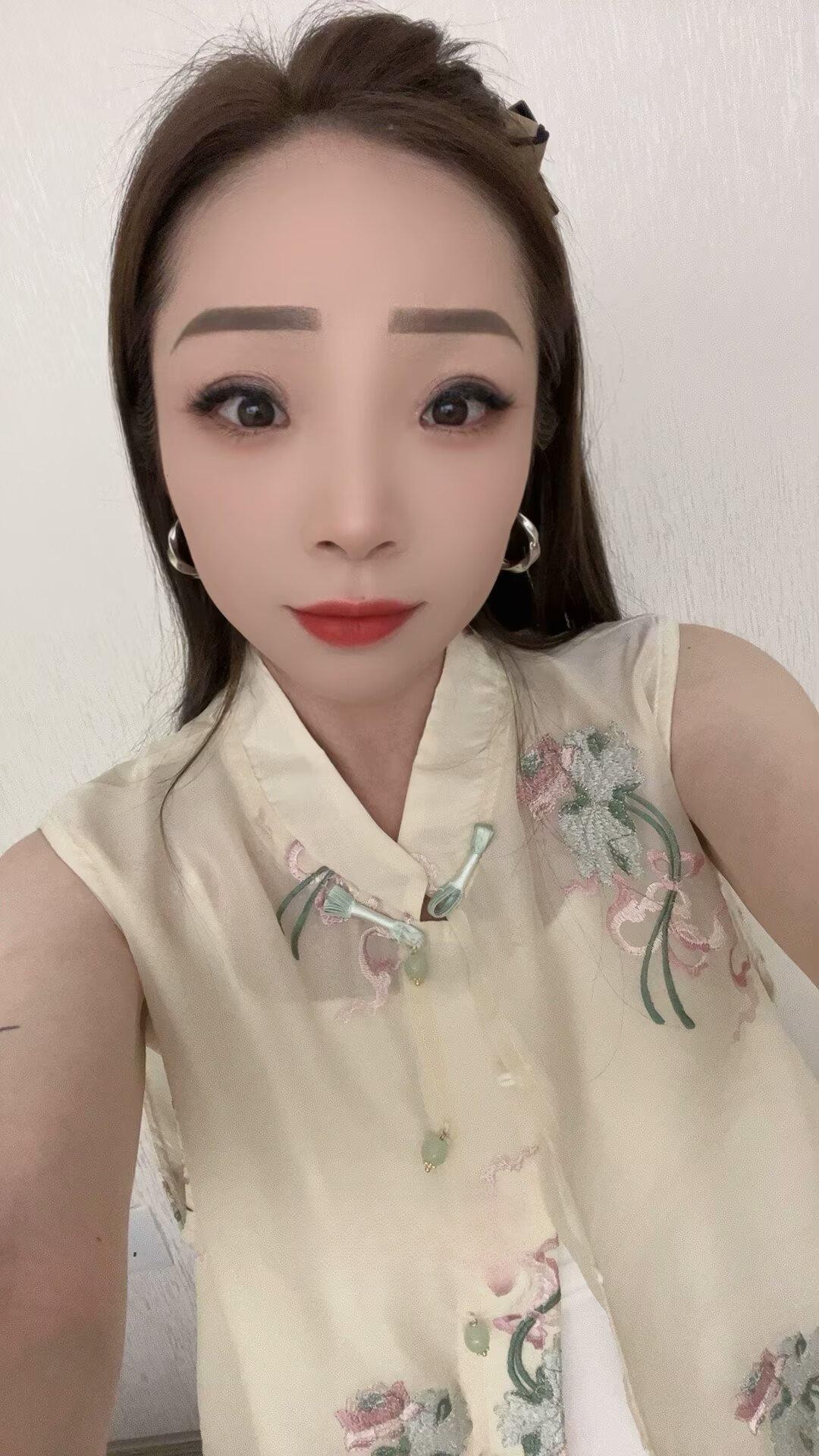 珍珍骚女