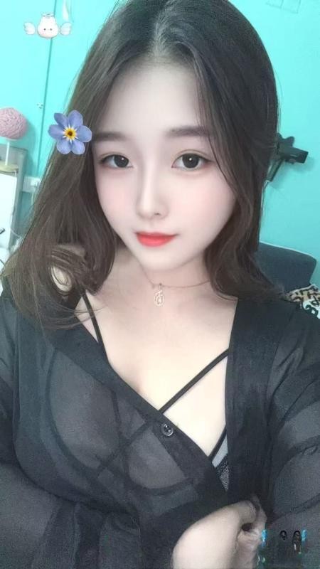 丰满雪白嫩妹
