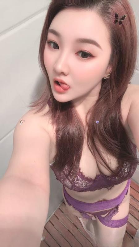 长宁桃子美甲师