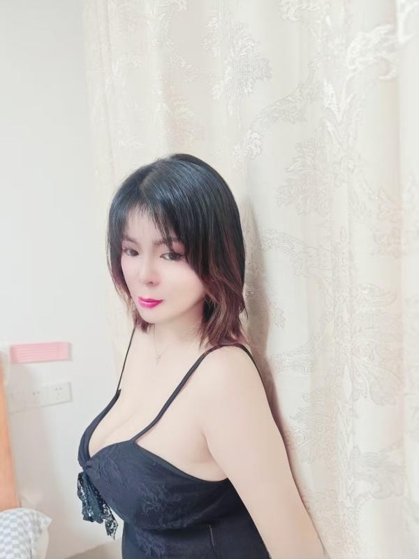 再战大奶丰腴少妇