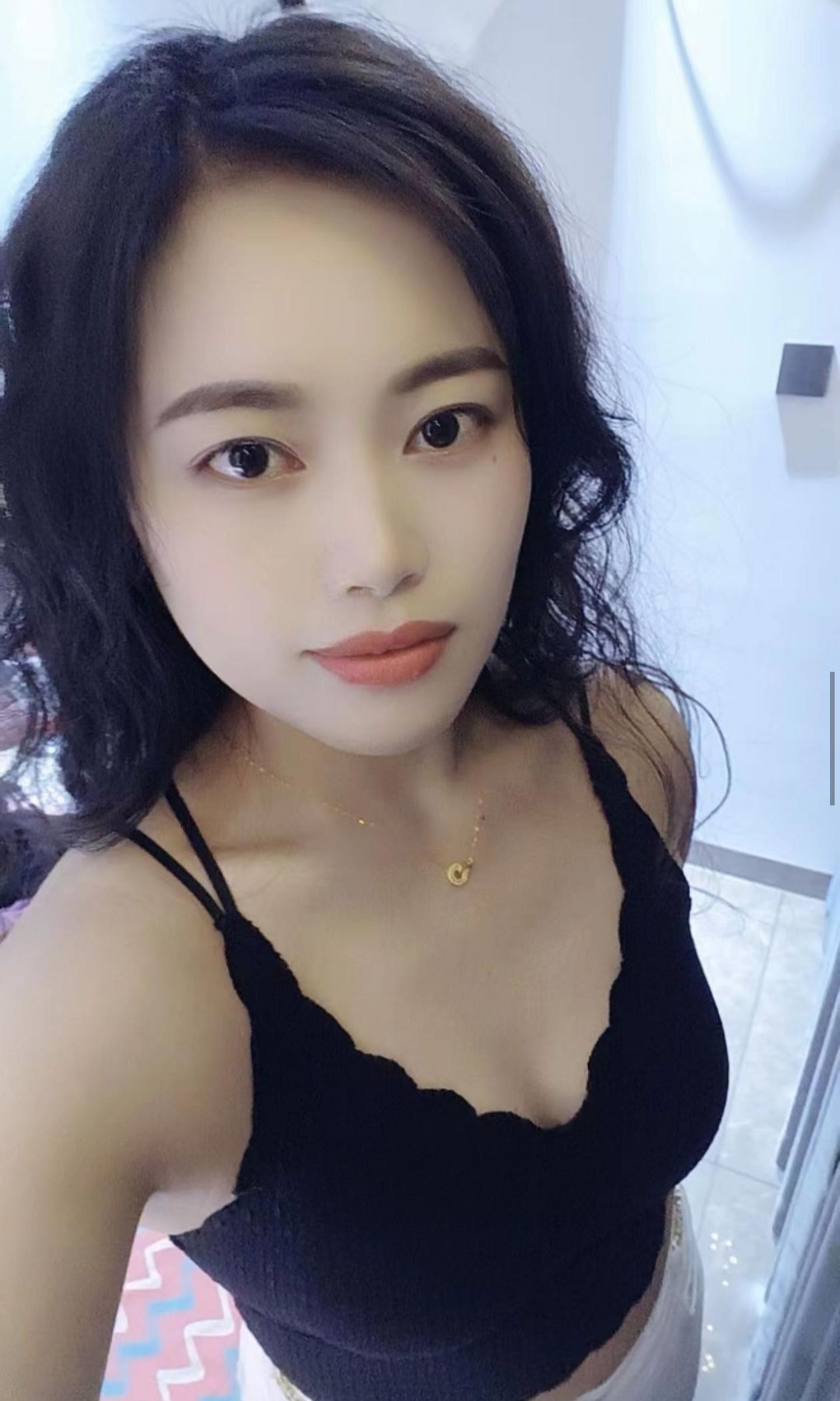 龙华的曦曦服务不错水比较多