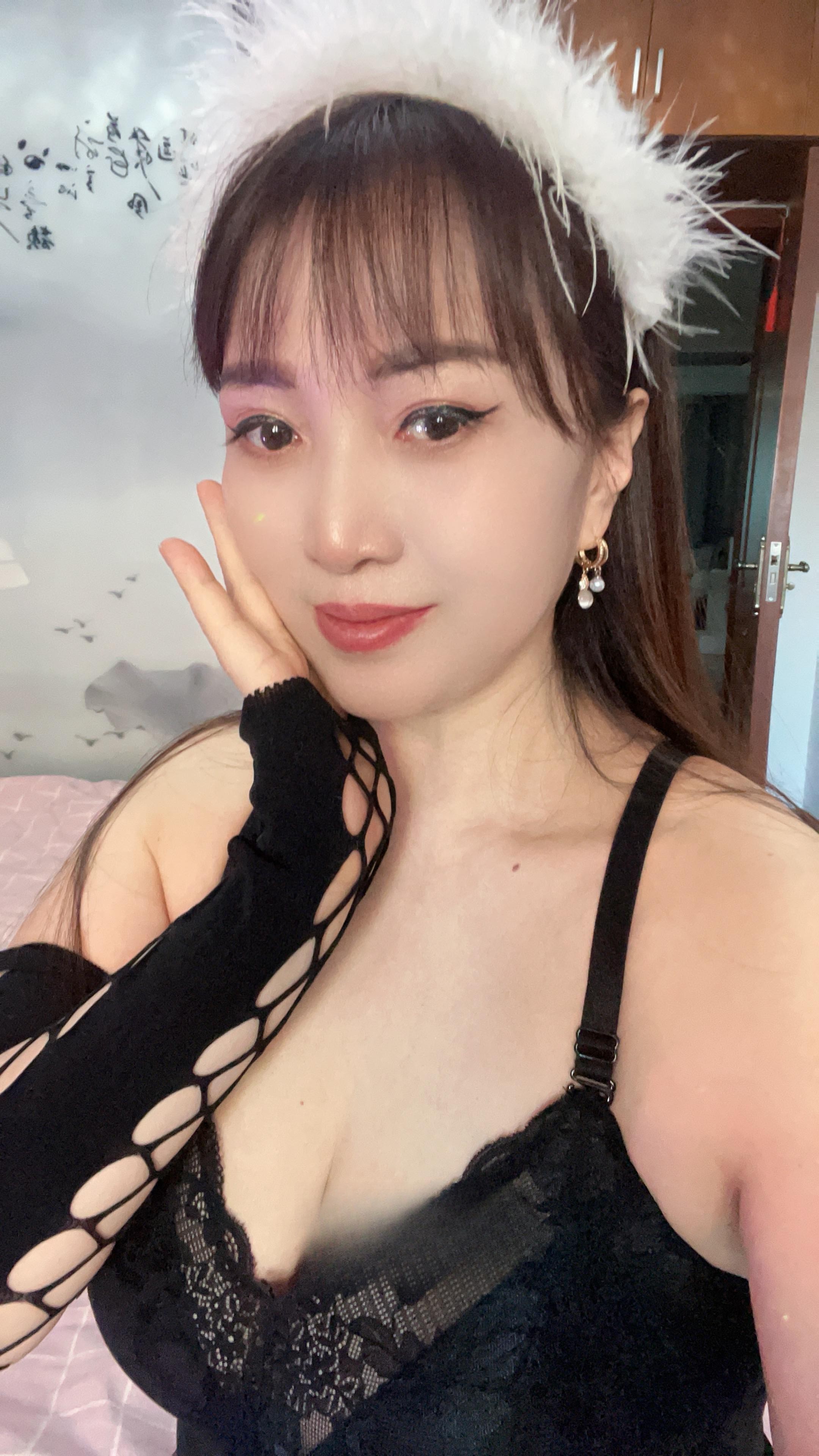 丰乳肥臀浪熟女