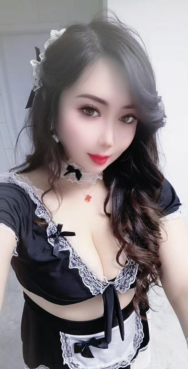 妩媚性感服务很骚的老师