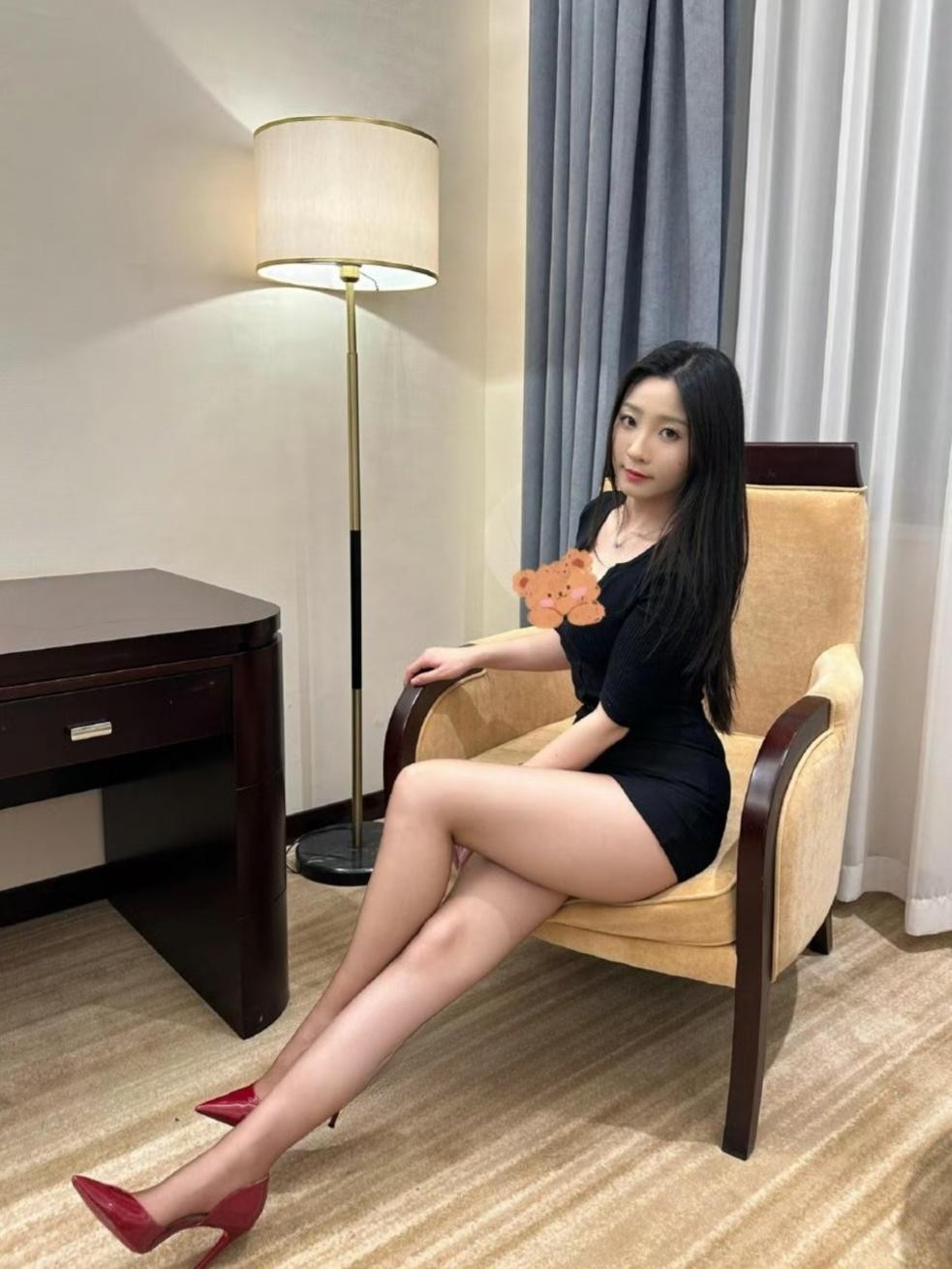 白嫩大奶服务一流