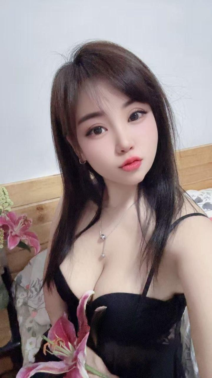 青岛美腿嘉佳