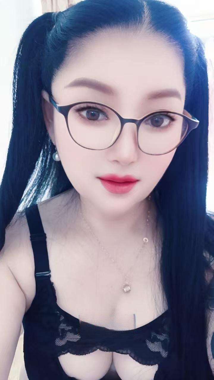 南开大胸OL范御姐