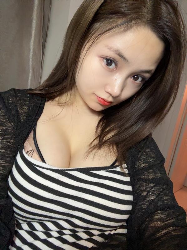 新吴区大奶甜妹雅雅