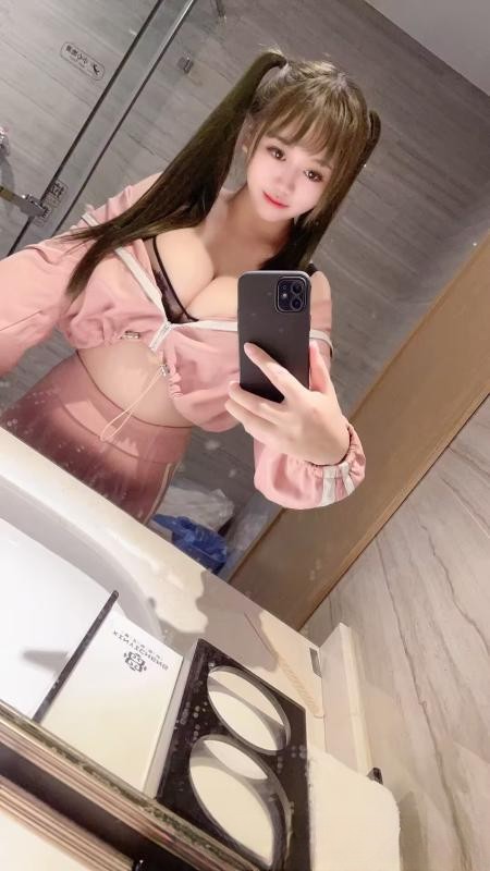 大奶子小姐姐樱桃