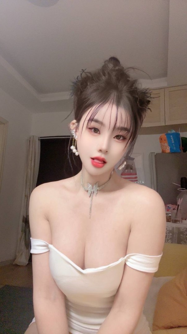 南山高颜值小妹