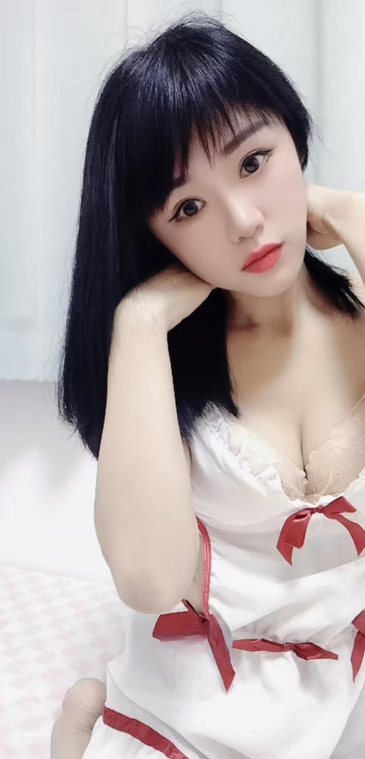 极品多汁性感小妹