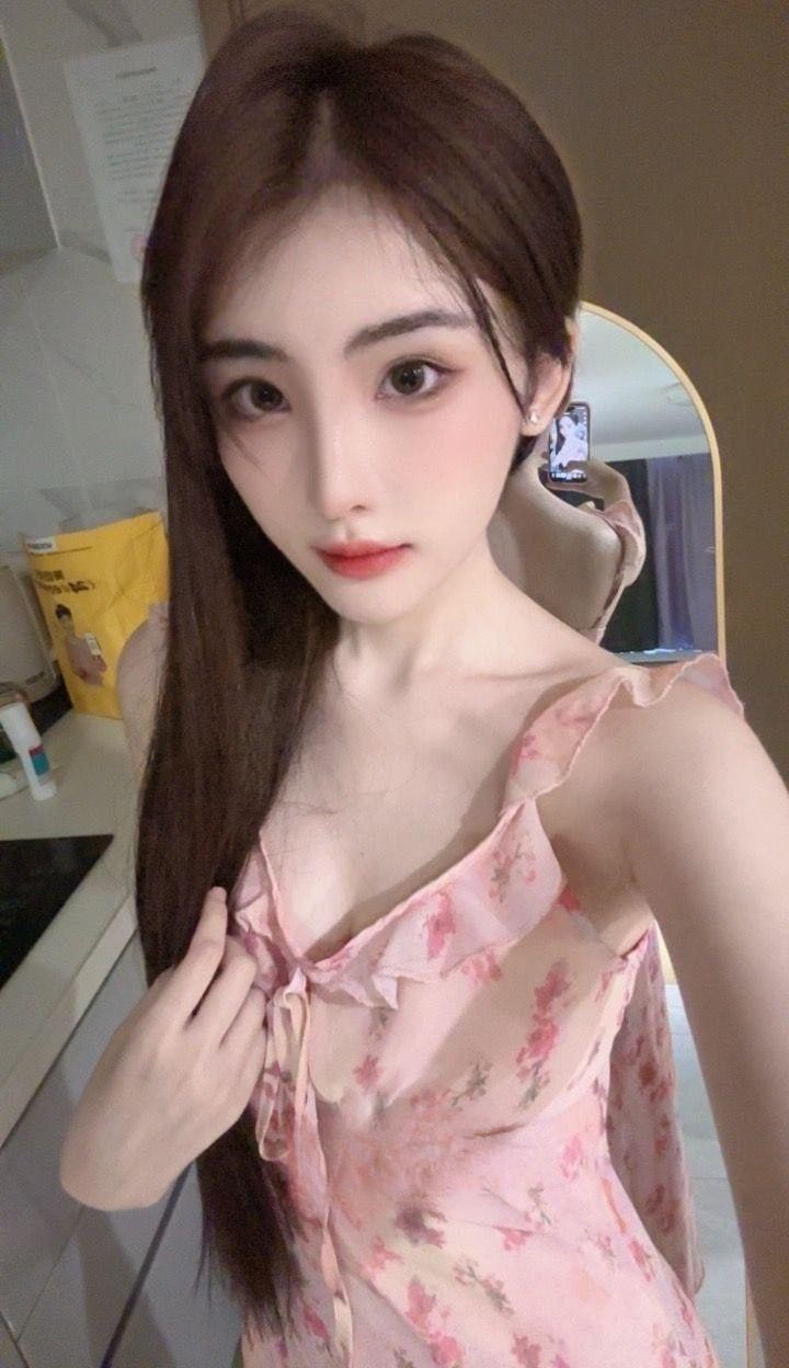 秦淮甜美嫩妹