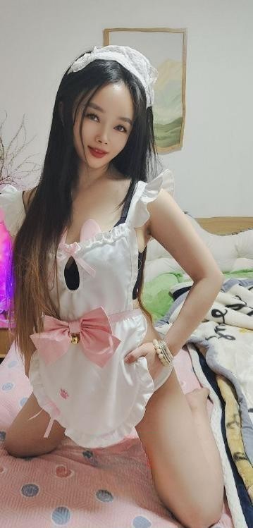 丰满年轻小姐姐