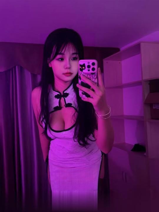 性感蜜桃臀小姐姐
