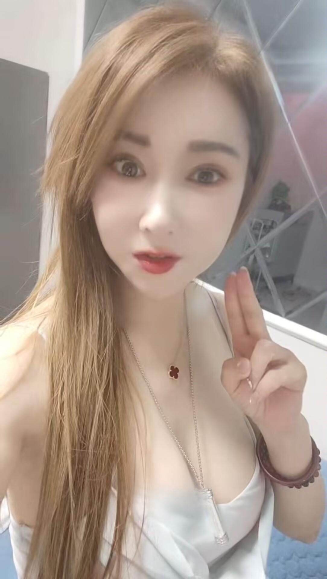 奉天二番战莞式骚伊晗