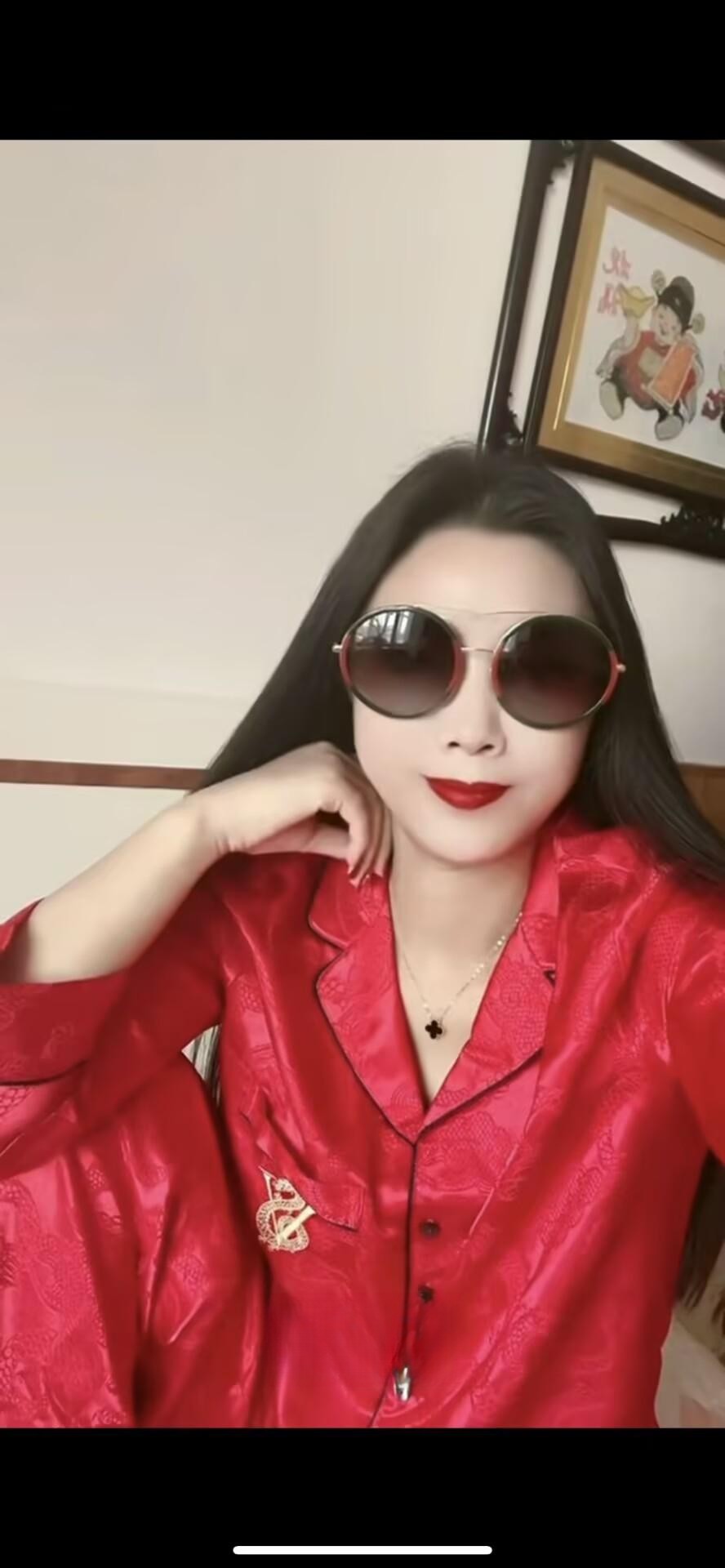 翘臀服务系熟女