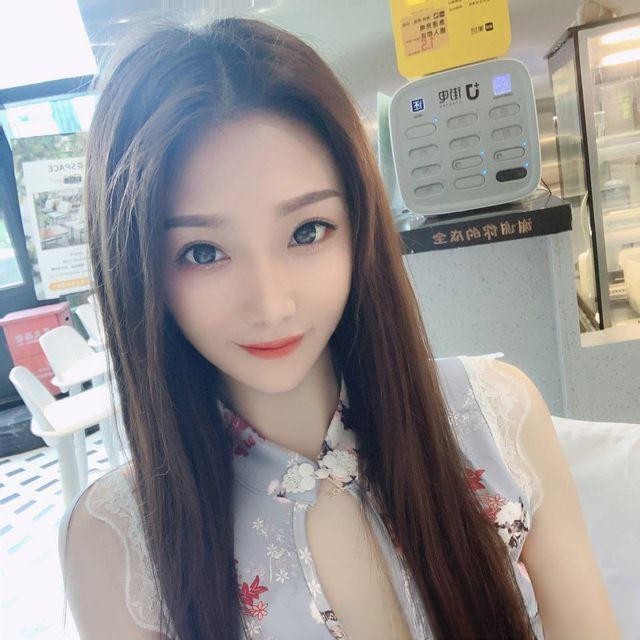厦门高颜长腿美女老师