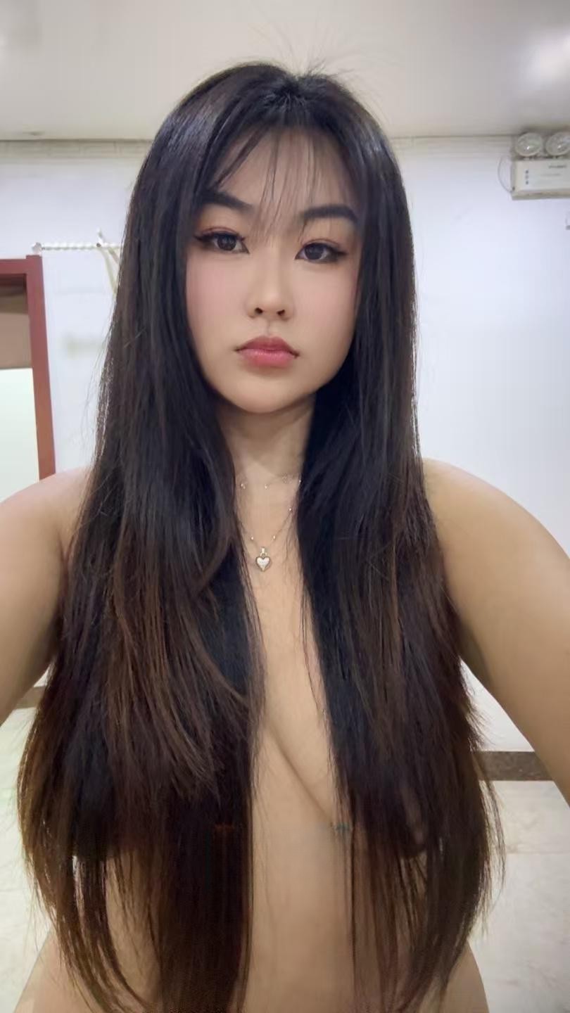铁西胸模