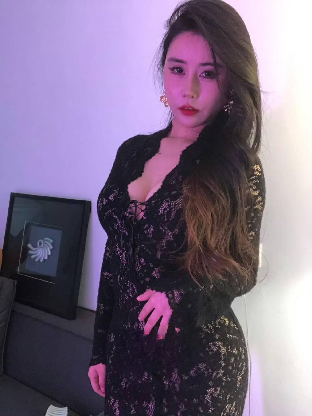 骚气十足纯欲韵味妹妹