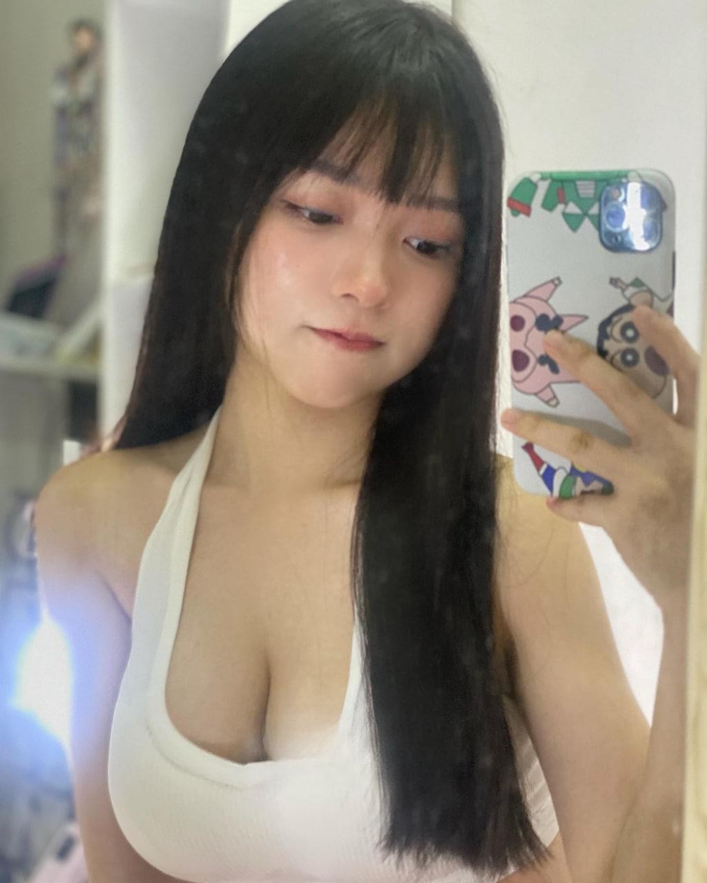 皮肤白嫩小穴水多多