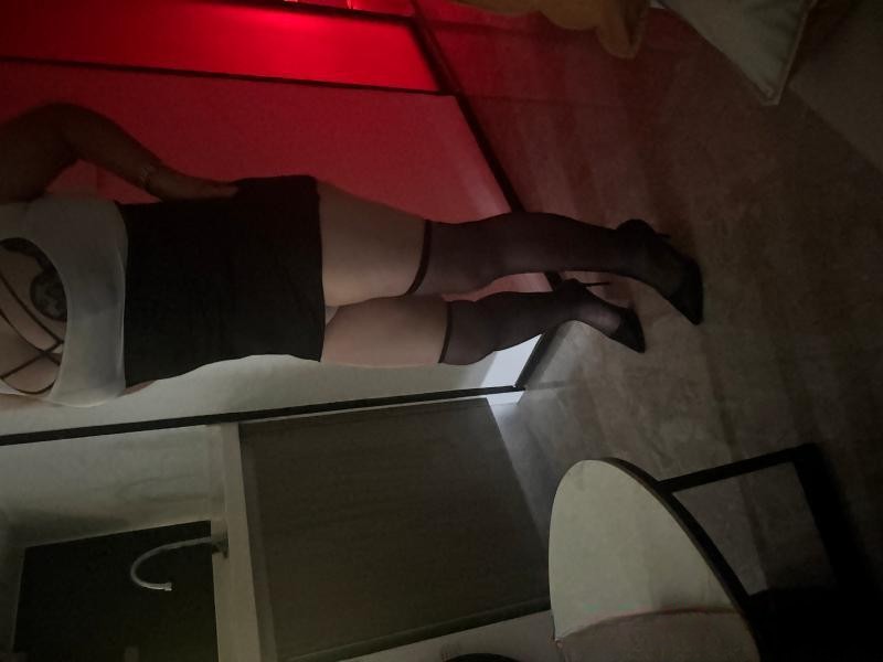 巨乳美妇朵朵
