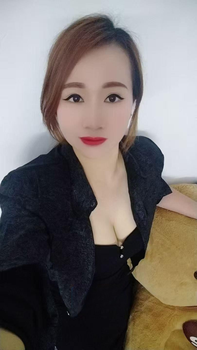 白云潮喷小黎