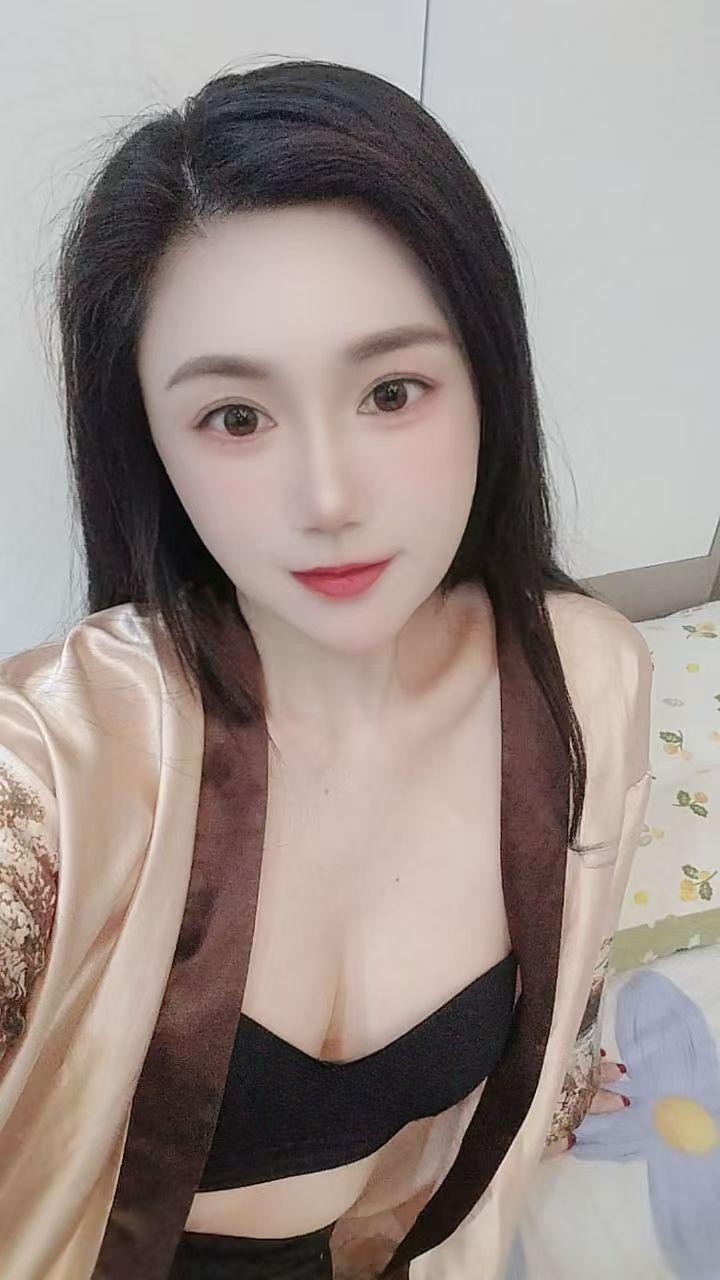 居家清纯美女姐姐