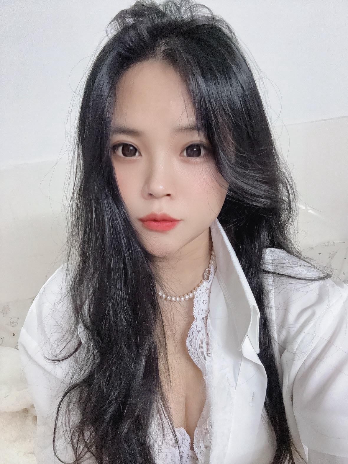 北京嫩穴皮肤白皙