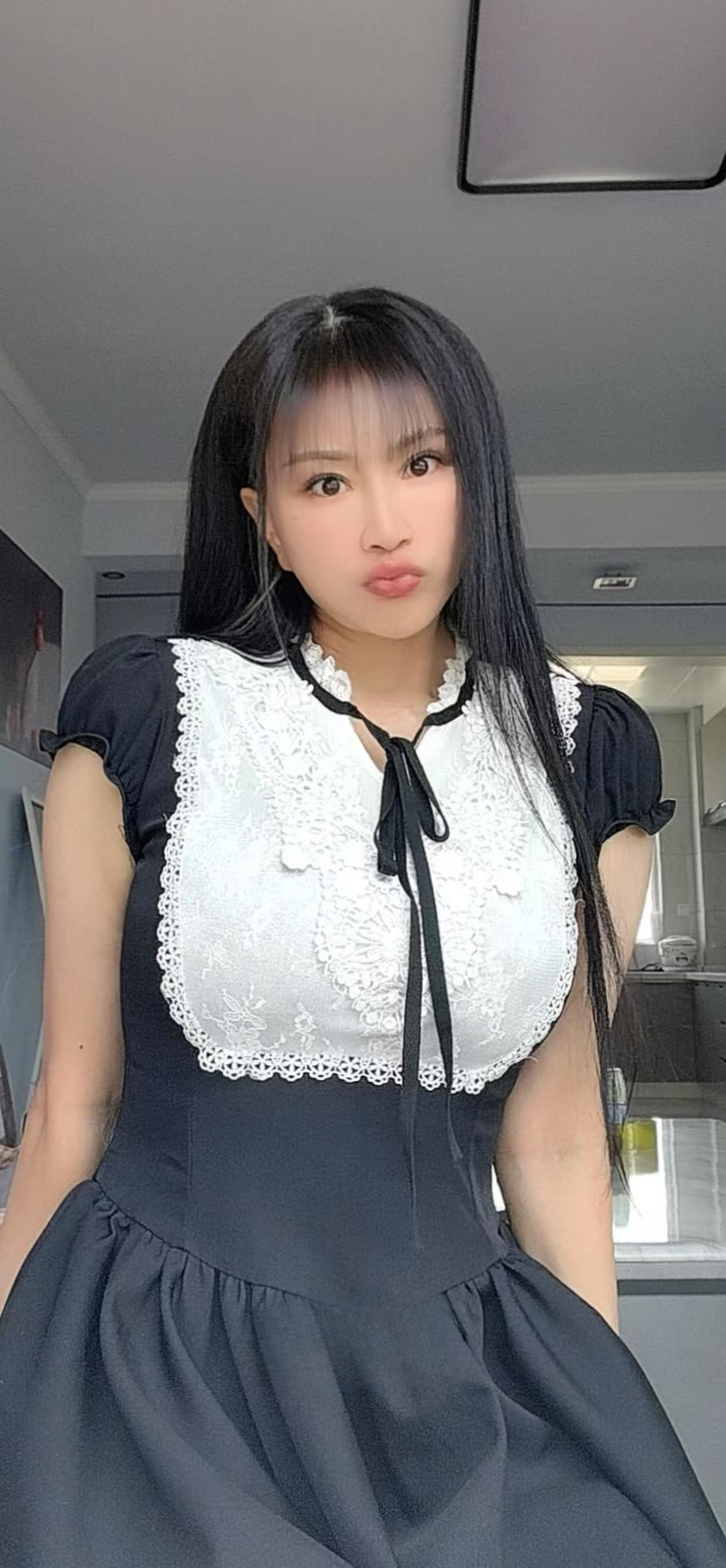大波骚B小嫂子