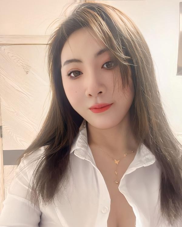 长腿酥胸下面很嫩很顺滑还紧