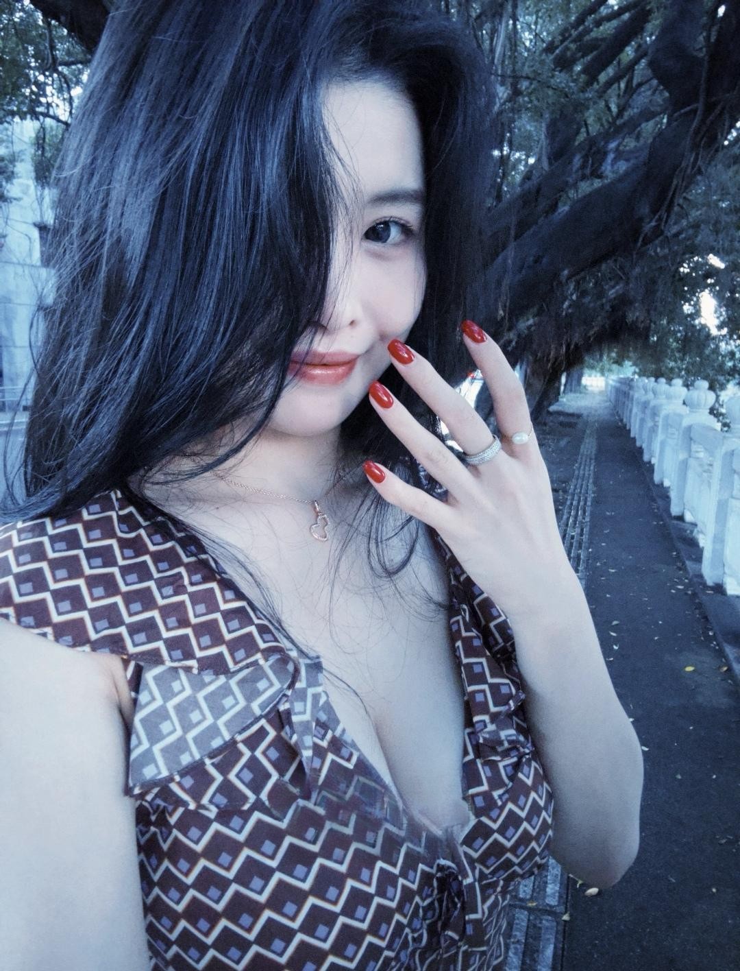 蚌埠樱宝巨乳闺蜜