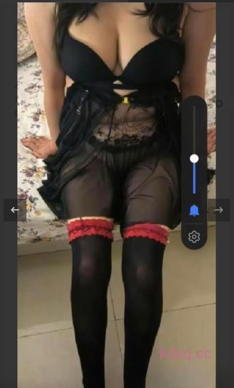 四川奶很大的骚妇