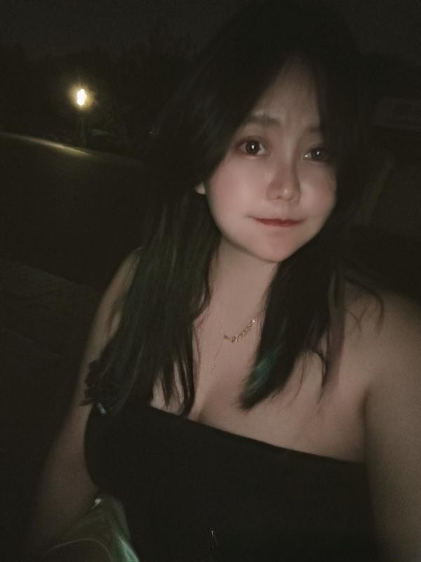 新街口E杯美女