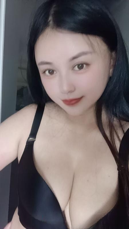服务很好的骚女