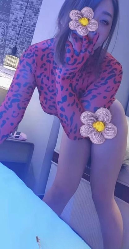 大奶骚妹妞妞