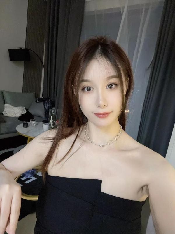 罗湖性感白玫瑰