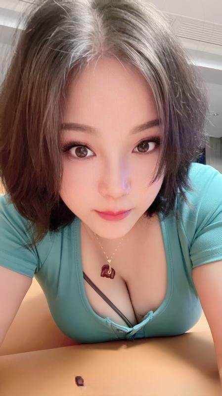 大奶少妇琳琳