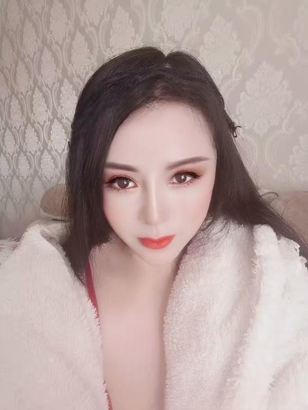 开发区少妇一线天