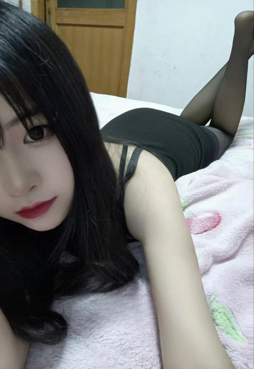 性感的翘臀小白虎